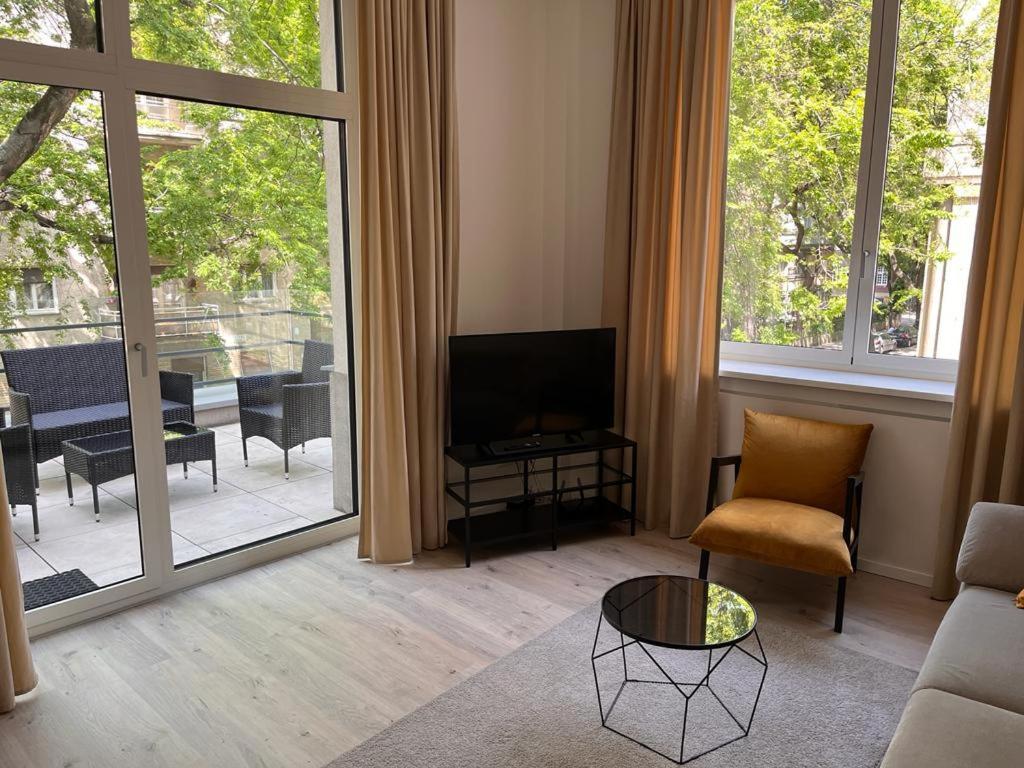 Skau Gajova Family Two Bedroom Apartment With A Terrace Free Parking Bratislava Exteriör bild