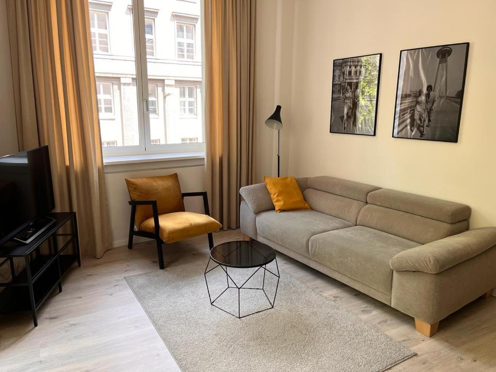 Skau Gajova Family Two Bedroom Apartment With A Terrace Free Parking Bratislava Exteriör bild